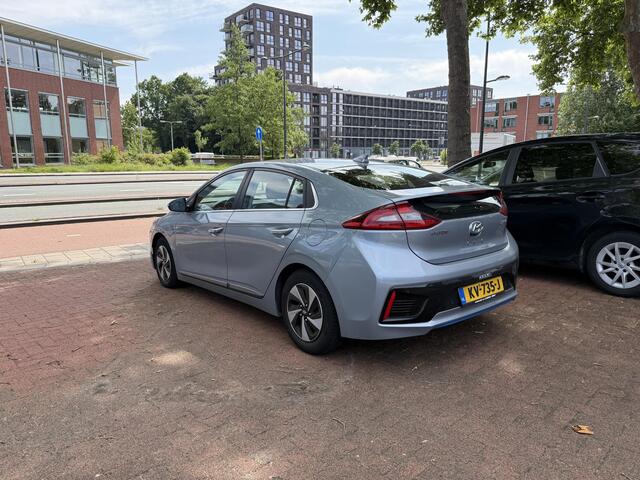 Hyundai IONIQ 1.6 GDi Comfort | Navigatie | Climate Control |