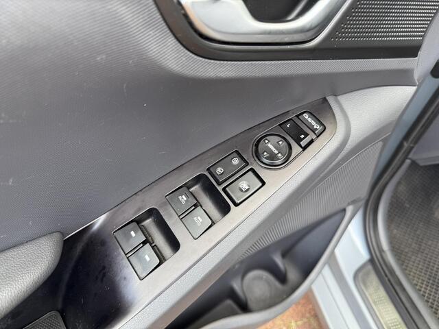 Hyundai IONIQ 1.6 GDi Comfort | Navigatie | Climate Control |