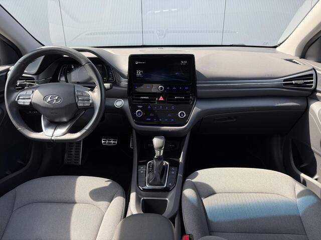 Hyundai IONIQ 1.6 GDi PHEV Comfort Automaat / Navigatie / Apple Carplay & Android Auto / Achteruitrijcamera / Climate Control / Infinity Audio / Cruise Control /