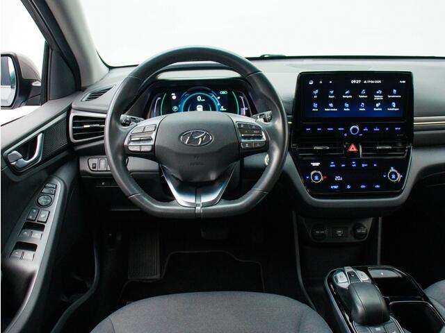 Hyundai IONIQ Comfort EV 38 kWh | Trekhaak | all-seasonbanden | warmtepomp