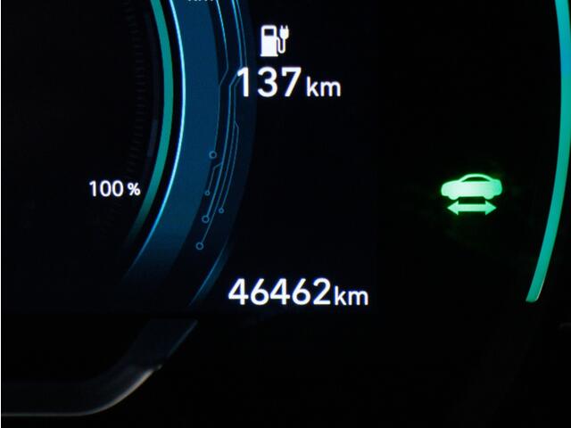 Hyundai IONIQ Comfort EV 38 kWh | Trekhaak | all-seasonbanden | warmtepomp