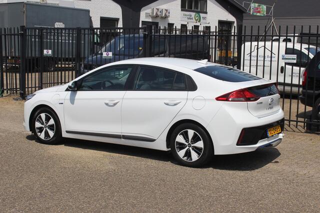 Hyundai IONIQ 1.6 GDi PHEV i-Motion