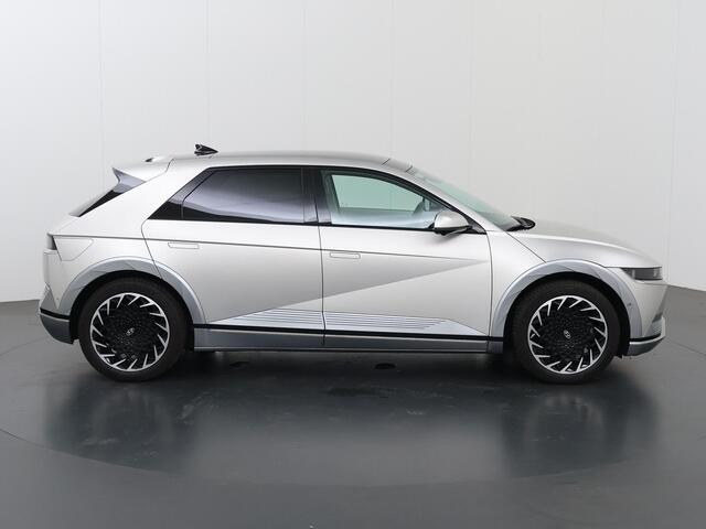 Hyundai IONIQ 5 Lounge 73kWh | Trekhaak | Panoramadak | Bose | Parkeercamera 360° | Stoelverwarming/verkoeling | Keyless Go |