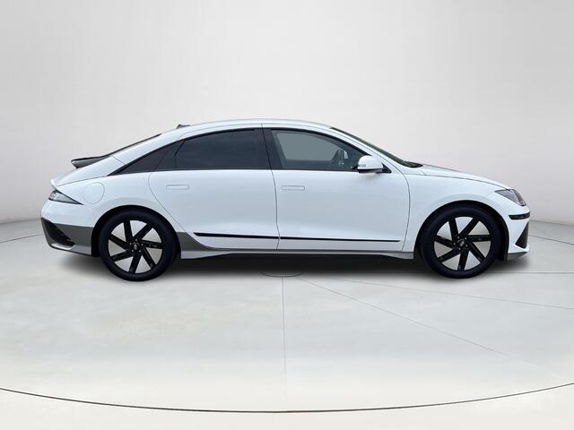 Hyundai IONIQ 6 Connect 77.4 kWh | Achteruitrijcamera | Applecarplay en Android Auto | Stoelverwarming | Elektrische Stoelen | Elektrische Achterklep | Adaptieve cruisecontrol |