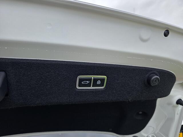 Hyundai IONIQ 6 Connect 77.4 kWh | Achteruitrijcamera | Applecarplay en Android Auto | Stoelverwarming | Elektrische Stoelen | Elektrische Achterklep | Adaptieve cruisecontrol |