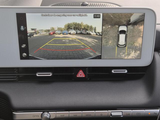 Hyundai IONIQ 5 Lounge 73kWh Automaat / HUD / Apple Carplay Android Auto / Trekgewicht 1600 kg / Rondomzicht camera / Stuur-, Stoel en Achterbankverwarming / Adaptief CC / Bose Audio Systeem / Stoelventilatie / Elektrische achterklep /