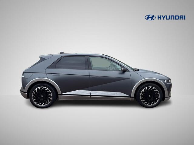 Hyundai IONIQ 5 Lounge AWD 77.4 kWh Panoramadak + Digitale Buitenspiegels | Matte Lakkleur | 20'' Velgen | BOSE Audio | Vol-Leder | Stuur- + Stoelverwarming | Rijklaarprijs!