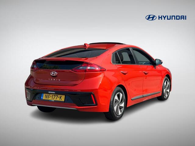 Hyundai IONIQ 1.6 GDi Premium | Schuif-/Kanteldak | Navigatie | Camera | Leder | Stuur- + Stoelverwarming | Geheugenstoel | Apple Carplay/Android Auto | Rijklaarprijs!