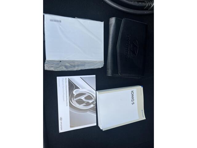 Hyundai IONIQ 5 Style 77.4 kWh Long Range / Dealer onderhouden / Fabrieks garantie tot 13-01-2028 / 1500 KG trekgewicht / Trekhaak /