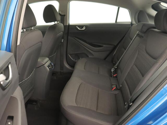 Hyundai IONIQ 1.6 GDi Comfort | Xenon | Carplay | Camera | Adaptive cruise | Keyless | Navigatie | Parkeerhulp | Climate control