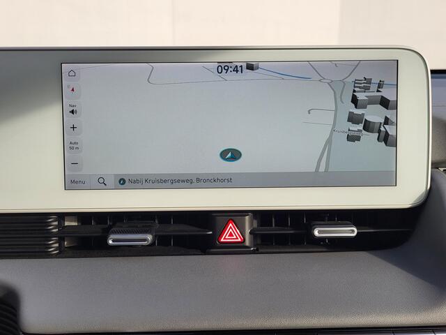 Hyundai IONIQ 5 Lounge 73kWh Automaat / Dealer onderhouden / Afneembare trekhaak ( 1.600 kg ) / Apple Carplay / Android Auto / Head-up Display / Stoelverwarming- en verkoeling / Bose audio / Lederen bekleding /