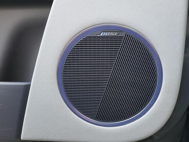 Hyundai IONIQ 5 Lounge 73kWh Automaat / Dealer onderhouden / Afneembare trekhaak ( 1.600 kg ) / Apple Carplay / Android Auto / Head-up Display / Stoelverwarming- en verkoeling / Bose audio / Lederen bekleding /