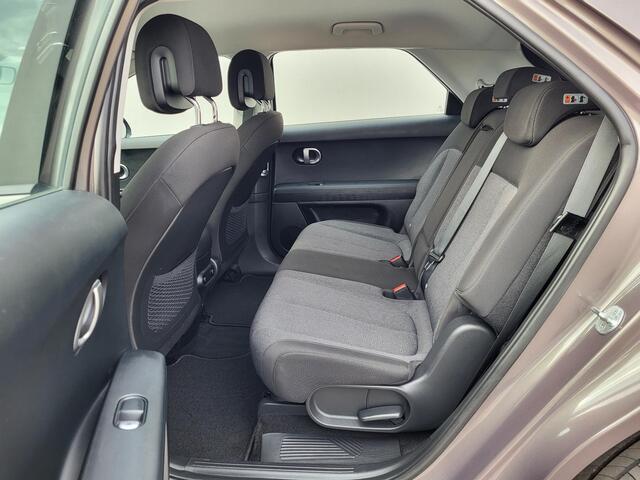 Hyundai IONIQ 5 Connect AWD 73 kWh Automaat / Dealer onderhouden / Navigatie / Camera / Stuur,- en voorstoelverwarming / Android Auto / Apple Carplay