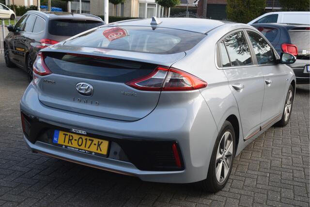 Hyundai IONIQ Premium EV Carplay | DAB | Keyless | LMV | Clima | Bluetooth | Pano