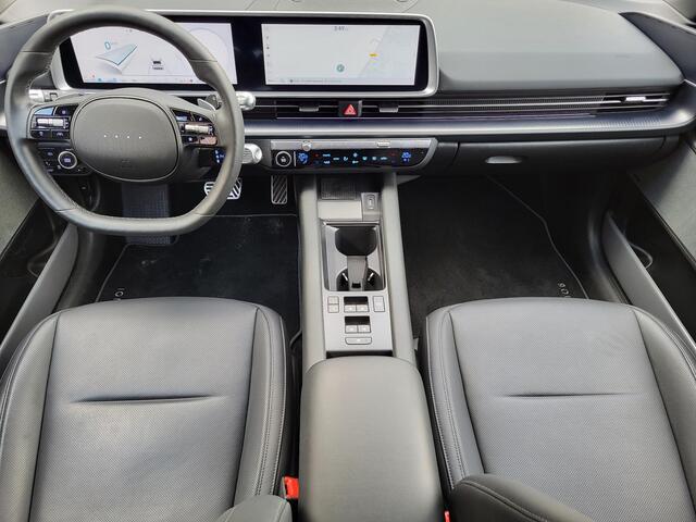 Hyundai IONIQ 6 Lounge 77.4 kWh Automaat / 100% SOH / Origineel NL Auto / Afn. Trekhaak 1.500 kg / Navigatie / Bose audio / Headup Display / Stuur-, voorstoel- en achterbankverwarming / Stoelventilatie / Android Auto / Apple Carplay /