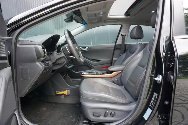 Hyundai IONIQ Premium EV | Origineel NL | Schuif-/kanteldak | Camera | Leder | Infinity Sound | Navigatie | Winter Pakket |