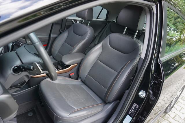 Hyundai IONIQ Premium EV | Origineel NL | Schuif-/kanteldak | Camera | Leder | Infinity Sound | Navigatie | Winter Pakket |