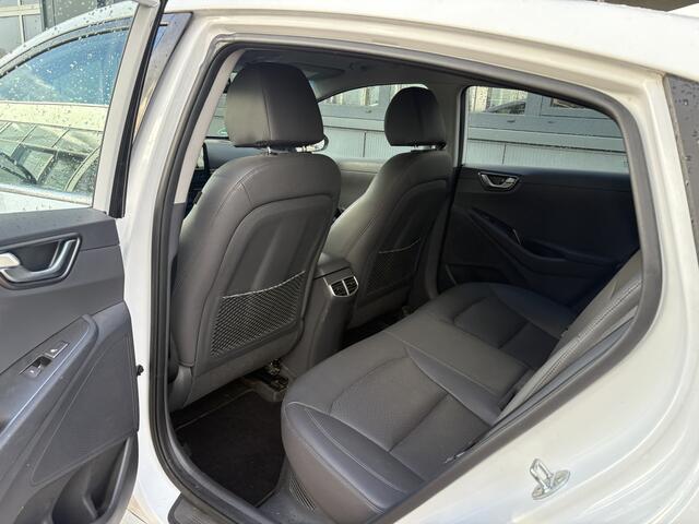 Hyundai IONIQ 1.6 GDi PHEV Premium TREKHAAK/LEDER/KEYLESS/CAMERA/PDC/WINTERPACK