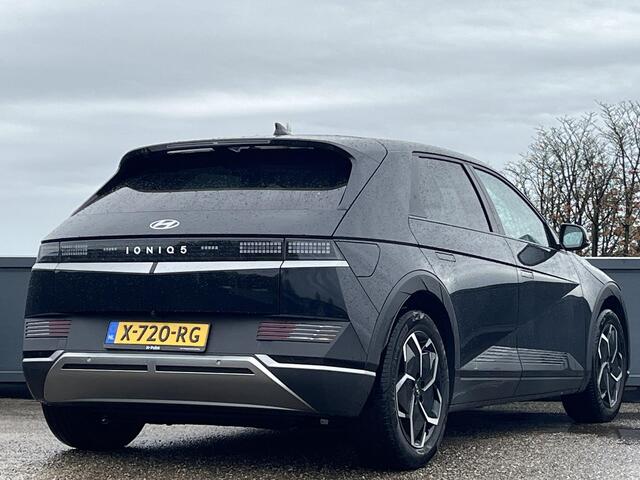 Hyundai IONIQ 5 Connect 77.4 kWh | Long Range accu | Warmtepomp | Fabrieksgarantie tot 07-2029 | Lage kmstand Luxe bekleding |