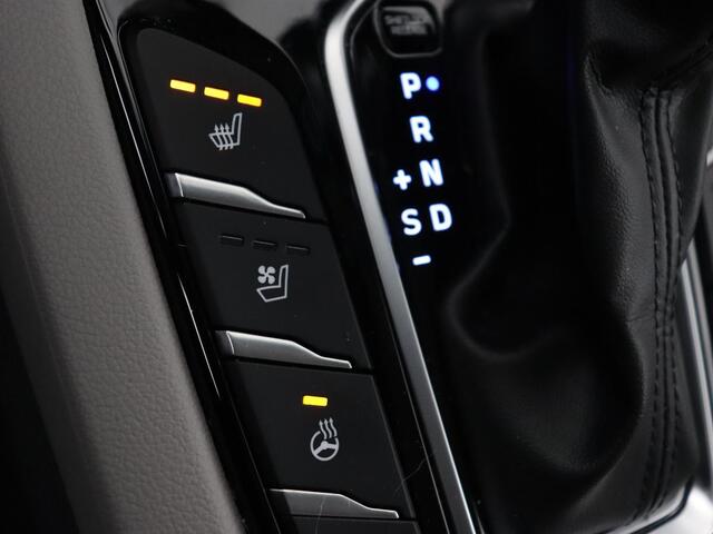 Hyundai IONIQ 1.6 GDI PHEV Premium | Stoelventilatie | Leder | Adaptive cruise | Bi-Xenon | Achterbankverwarming | Carplay | Keyless | Navigatie | Climate control | Stuurverwarming | Plug In