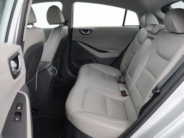 Hyundai IONIQ 1.6 GDI PHEV Premium | Stoelventilatie | Leder | Adaptive cruise | Bi-Xenon | Achterbankverwarming | Carplay | Keyless | Navigatie | Climate control | Stuurverwarming | Plug In