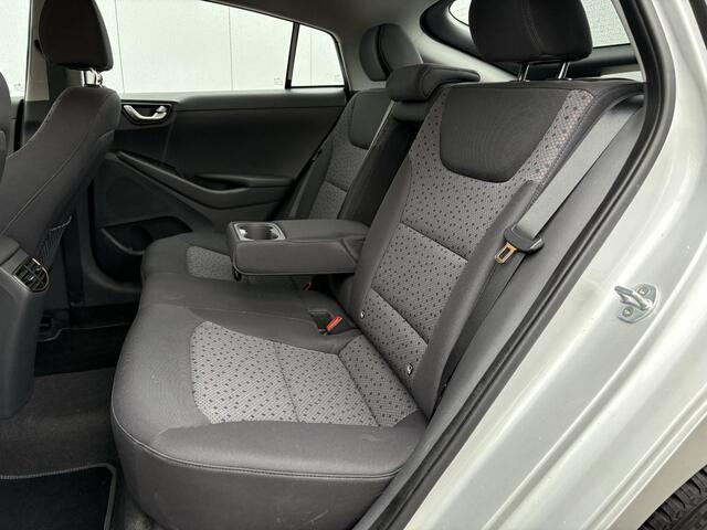 Hyundai IONIQ Comfort SOH 100% / Airco / Automaat / Stoelverwarming / All Season banden / Apple Carplay/Android Auto / Navigatiesysteem full map /