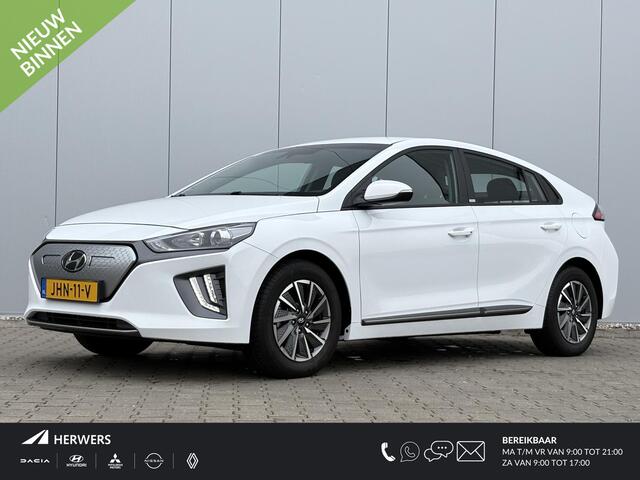 Hyundai IONIQ Comfort EV 38 kWh / Fabrieksgarantie tot 1/2027 / Stoel-Stuurverwarming / Apple Carplay/Android Auto / Automaat / Navigatie /