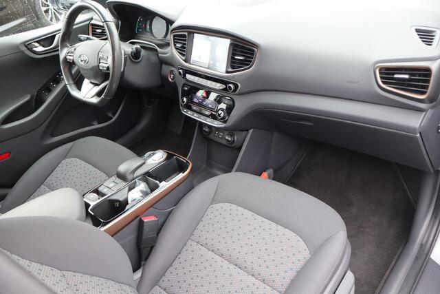 Hyundai IONIQ Comfort EV 90,2% SOH, Navigatie, Apple Carplay, Camera, Climate control, Cruise control