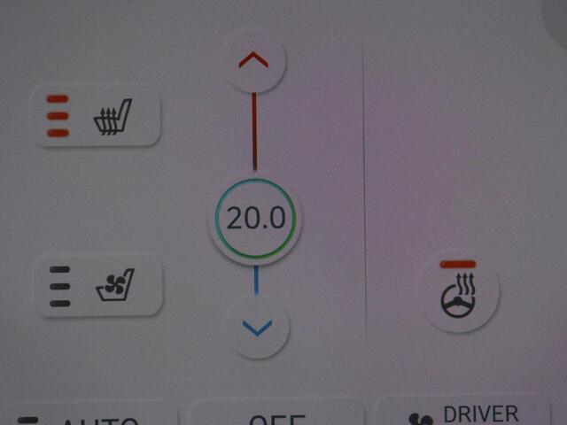 Hyundai IONIQ 5 Lounge 73kWh | Panoramadak | Stoelventilatie | Leder | Head-Up | Warmtepomp | Trekhaak | 360 Camera | Achterbankverwarming | Adaptive cruise | Navigatie | Full LED | Carplay