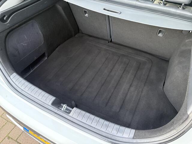 Hyundai IONIQ 1.6 GDi Hybrid Premium Automaat SCHUIFDAK/LEDER/CAMERA/TREKHAAK/WINTERPACK