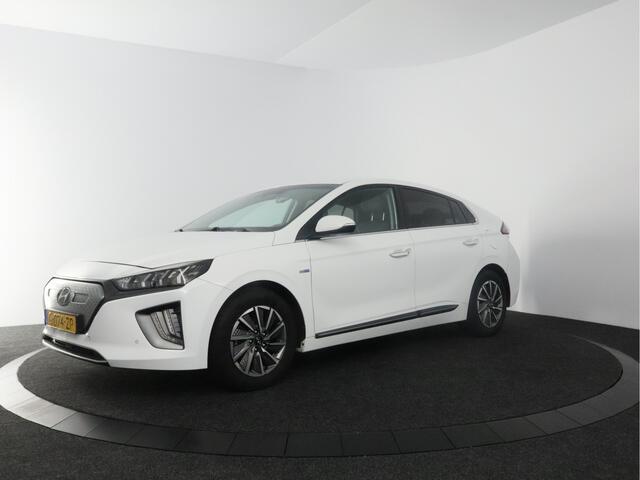Hyundai IONIQ Premium EV 38 kWh | Facelift | Navi | Leder | 16'' velgen | Stoelen geventileerd/verwarmd |