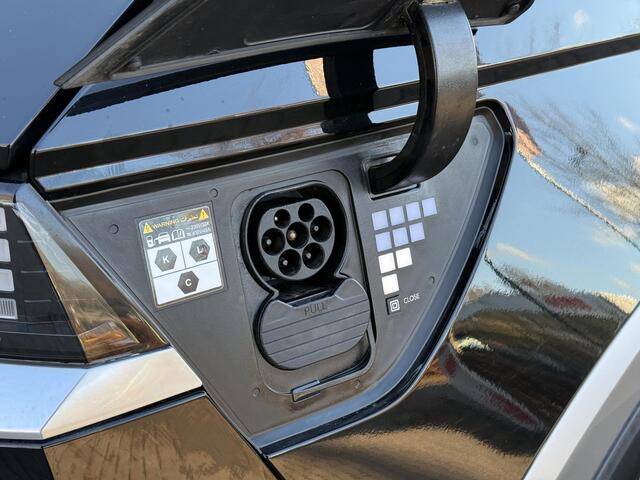 Hyundai IONIQ 5 Lounge 73kWh / Dealer Onderhouden / Elektrische Stoelen met geheugen / Head Up Display / Elektrische Achterklep / 360º Camera / Bose Audio /