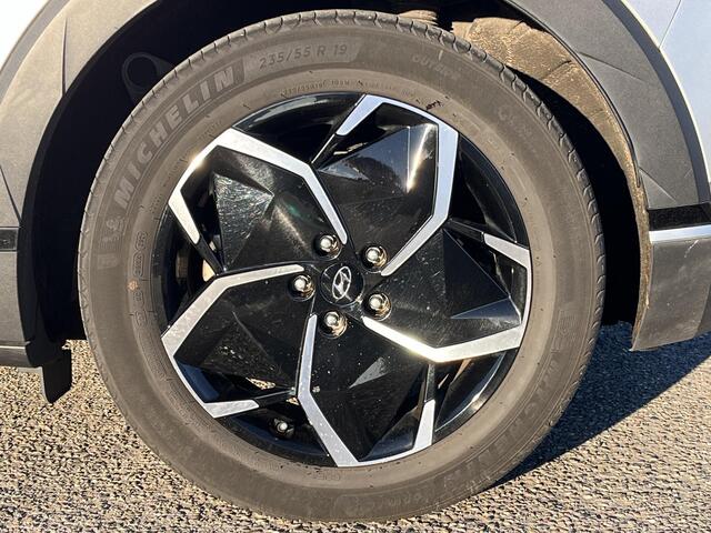 Hyundai IONIQ 5 Connect 58 kWh | Wegklapbare trekhaak | Elektrisch verstelbare luxe bekleding | Achterklep elektrisch | Adaptieve cruisecontrol | Multimedia & navigatiesysteem |