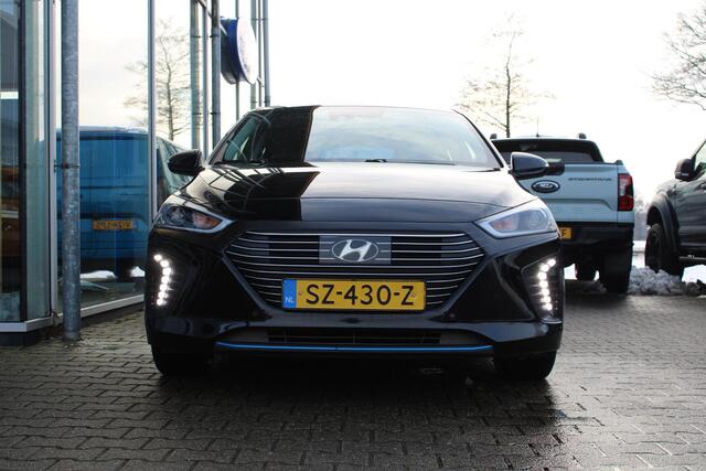 Hyundai IONIQ 1.6 GDi Premium | Stoelverwarming + Koeling | Electrische Stoelen Memory | Schuif/Kanteldak | Camera | Climate Control | Navigatie |