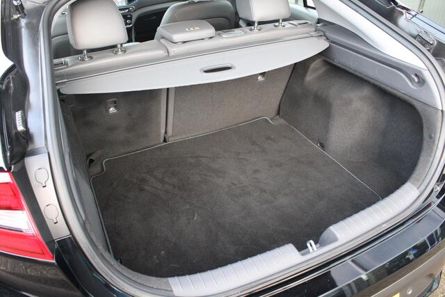 Hyundai IONIQ 1.6 GDi Premium | Stoelverwarming + Koeling | Electrische Stoelen Memory | Schuif/Kanteldak | Camera | Climate Control | Navigatie |