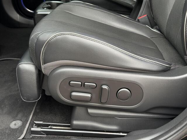 Hyundai IONIQ 5 Lounge 73kWh / SOH 100%/ Eerste Eigenaar / Dealer Onderhouden / Elektrische Stoelen met Geheugen / Stoel Verwarming+Verkoeling / Adaptive Cruise / Head-Up Display / 360º Camera / Apple Carplay&Android Auto /