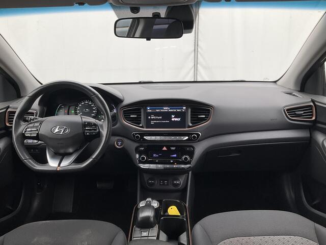 Hyundai IONIQ Comfort EV DAB 100% Elektrisch Carplay Camera Keyless NL-Auto Voll.Onderhouden!