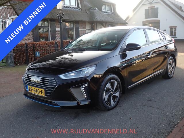 Hyundai IONIQ 1.6 GDi ACC / KEYLESS / CARPLAY / CAMERA / NAVI / CRUISE