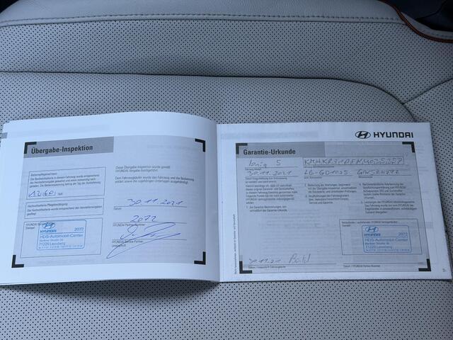 Hyundai IONIQ 5 Lounge 73kWh / Fabrieksgarantie tot 11-2026 / Dealer Onderhouden / HUD / BOSE / 360 Camera / Stoel Verwarming / Stoel Verkoeling / Stoel Ventilatie / Elektr. Stoelen + Memory / Achterbank Verwarming / Elektr. Achterklep / Dodehoek Detectie / Apple Carpl