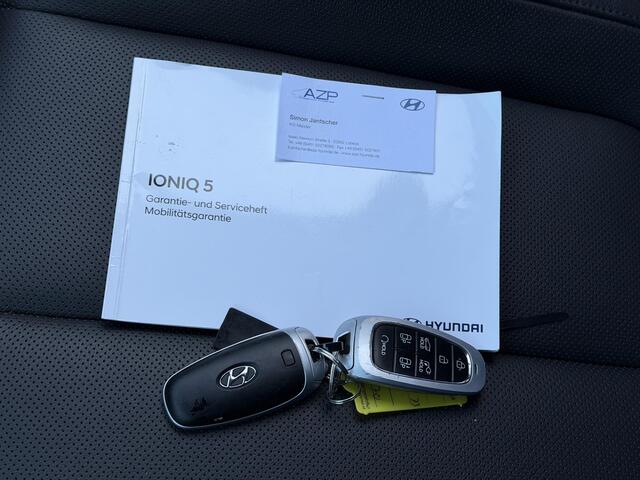 Hyundai IONIQ 5 Lounge AWD 73kWh / Fabrieksgarantie tot 12-2026/ Dealer Onderhouden / HUD / Apple Carplay & Android Auto / 360 Camera / Stoelverwarming / Stoelverkoeling / Stuurverwarming / BOSE / Elektr. Achterklep / Lederen Bekleding / Achterbank Verwarming /