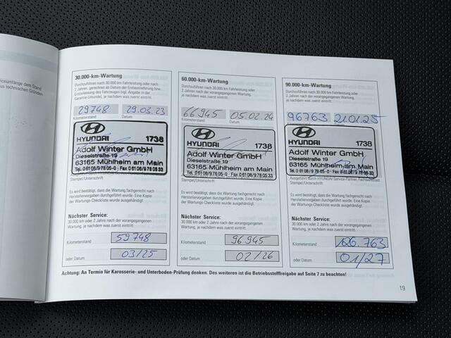 Hyundai IONIQ 5 Lounge 73kWh Automaat / Afn. Trekhaak / Dealer onderhouden / Fabrieksgarantie tot 6-2027 / Warmtepomp / 8 Jaar Batterij Garantie / HUD / CCS snel laden / 360 Camera / Adaptieve Cruise / Lederen Bekleding / Elektr. Stoelen / Stoel Verwarming / Stoel Vent