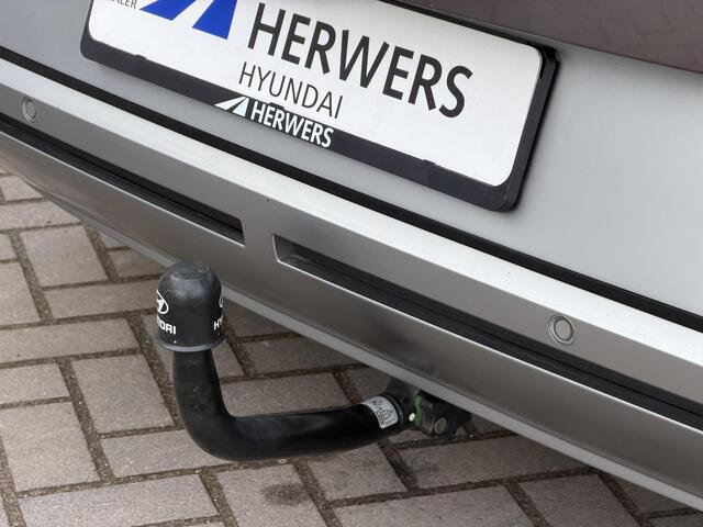 Hyundai IONIQ 5 Lounge 73kWh Automaat / Afn. Trekhaak / Dealer onderhouden / Fabrieksgarantie tot 6-2027 / Warmtepomp / 8 Jaar Batterij Garantie / HUD / CCS snel laden / 360 Camera / Adaptieve Cruise / Lederen Bekleding / Elektr. Stoelen / Stoel Verwarming / Stoel Vent