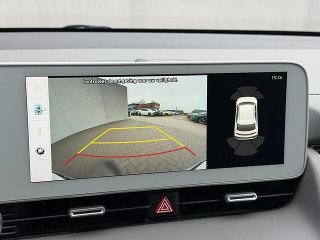 Hyundai IONIQ 5 Connect 73kWh Automaat / Fabrieksgarantie tot 08-2027 / Dealer onderhouden / 8 Jaar Batterij Garantie / Camera / Apple Carplay & Android Auto / Warmtepomp / Achterbank Verwarming / Stoel & Stuurwiel Verwarming / ACC Cruise / Dodehoek / Elektr. Stoelen /