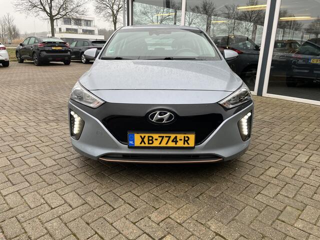 Hyundai IONIQ Comfort EV / Stoelverwarming / Cruise / Carplay / Led / Lmv