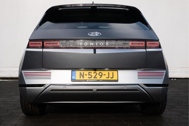 Hyundai IONIQ 5 Lounge 73kWh SOH 100% Panoramadak/ Leer/ Head up/ 360 Camera/ Full led/ Carplay/ Stoel-stuurverwarming/ Ambience verlichting/ Voetenbankje