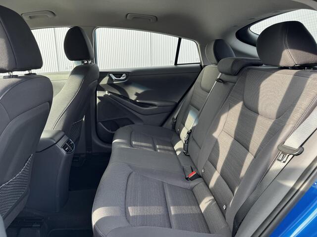 Hyundai IONIQ 1.6 GDi Comfort / Climate Control / Cruise Control Adaptief / All Season banden / Xenon / Nette auto /