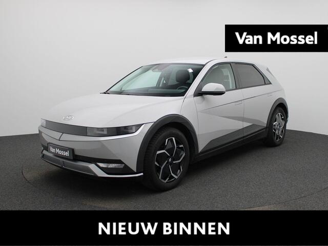 Hyundai IONIQ 5 Core Elektr. bed. achterklep| Climate Control / ECC | Licht metalen velgen 19 inch | Cruise control | Navigatie | Elektrisch verst. stoelen | Stoelverwarming | LED koplampen | Park Distance Control voor en achter | Achteruitrijcamera |