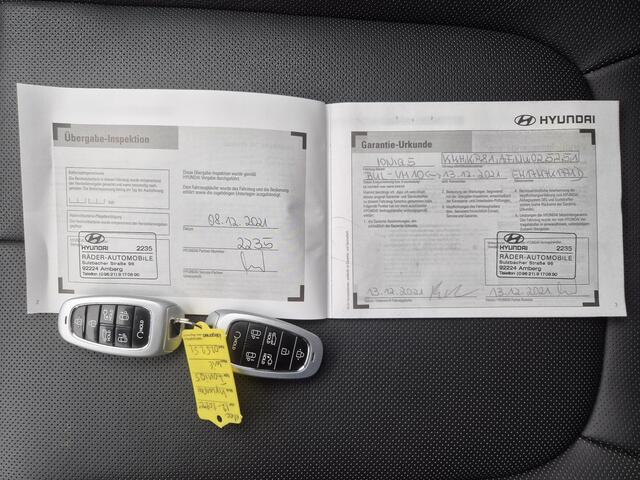 Hyundai IONIQ 5 Lounge 73kWh Automaat / 8 jaar Batterij Garantie / Dealer onderhouden / Fabrieksgarantie to 12-2026 / Accu SOH 100% / WLTP bereik 451 km bereik / CCS Snellader / Warmtepomp / Head Up Display / Trekgewicht 1600 kg / Elektrische achterklep / Stuur-, Stoe