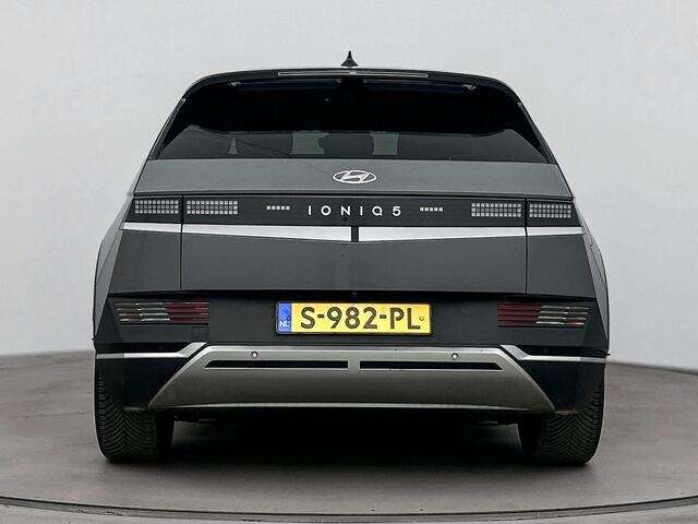 Hyundai IONIQ 5 Connect+ 77.4 kWh | Apple Carplay/Android Auto | SOH 97% | Achteruitrij Camera | lederen Bekleding | LM velgen 19" | Elektrische Stoelen |