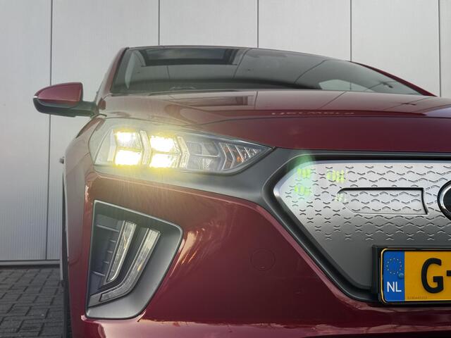Hyundai IONIQ Comfort EV 38 kWh / Soh 100 % / NL auto / Dealeronderhouden / Navigatie / Parkeersensoren v+a /